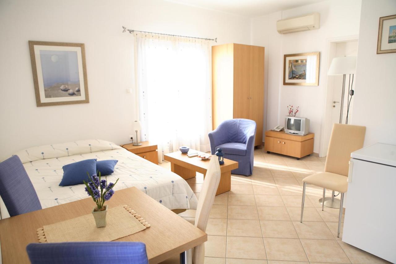 Fistikies Holiday Apartments Aegina Стая снимка